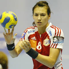 Cristina Neagu a revenit pe terenul de joc