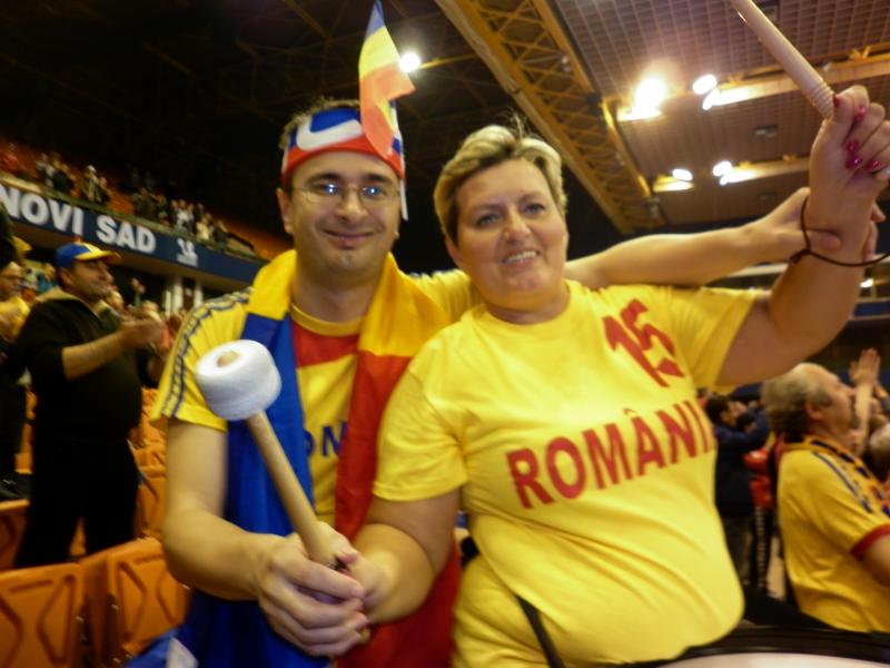 O suporteră din Deva a făcut înconjurul Europei pentru a susţine Oltchimul şi naţionala României