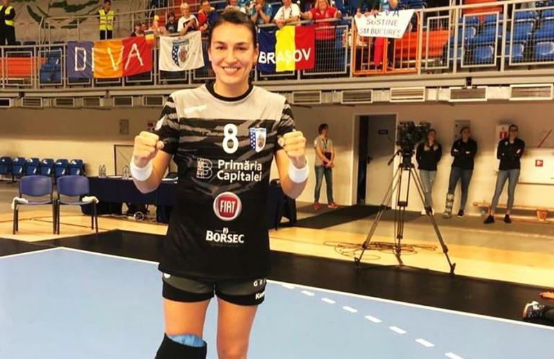 Cristina Neagu a revenit pe teren dupa 11 luni de absenta